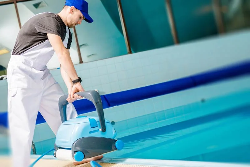 Troubleshooting Pool Issues: 7 Reasons to Call in the Pros