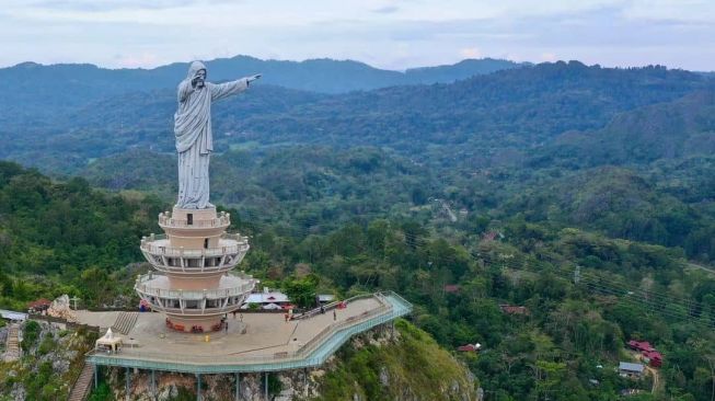 Kampung Merdeka: Potret Kesederhanaan dalam Adat Rambu Solo di Tana Toraja
